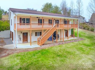 39 Double Brook Dr, Weaverville, NC 28787