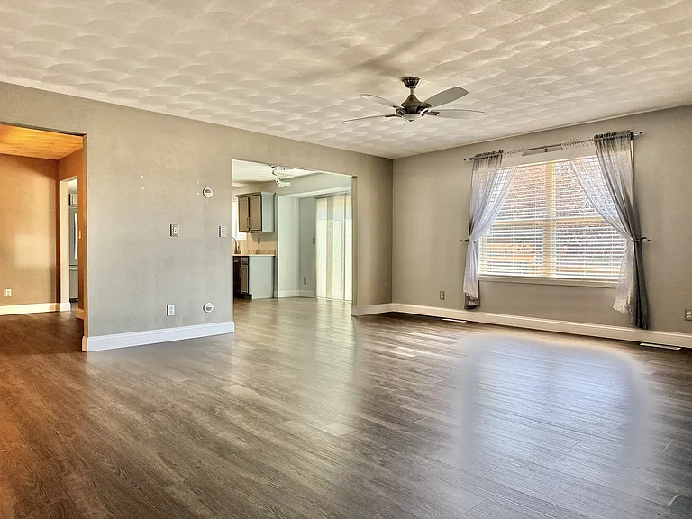 11291 Linden Blossom Ln — Photo 3