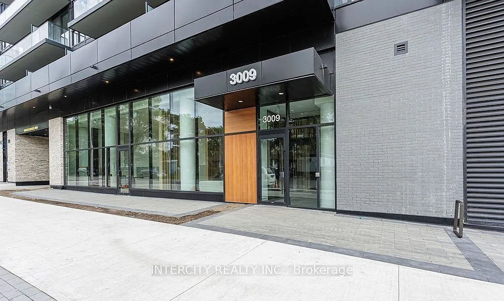 Arte Condos — Photo 2