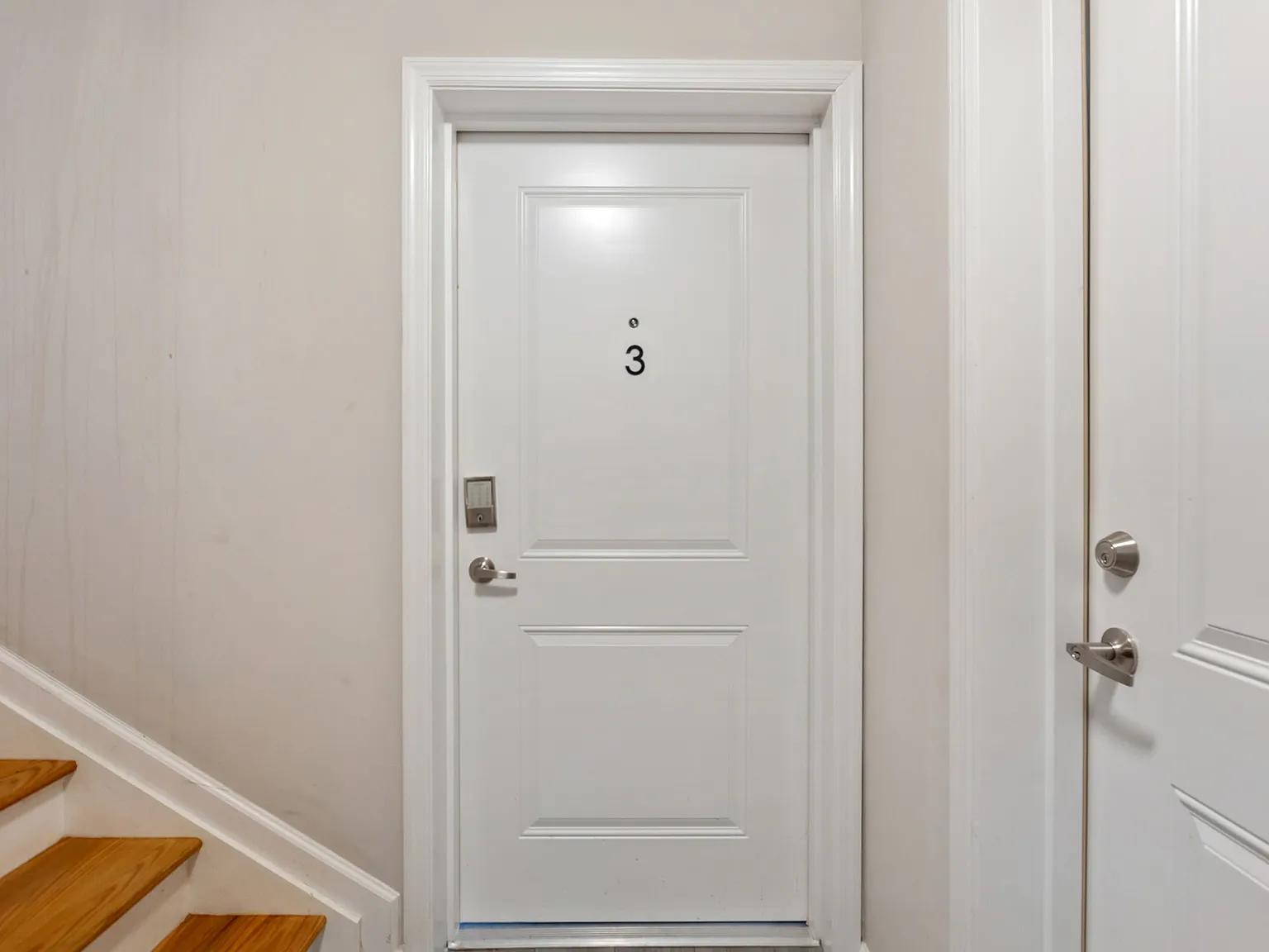 2 bed, 1100 sqft, $2,400 — Photo 3