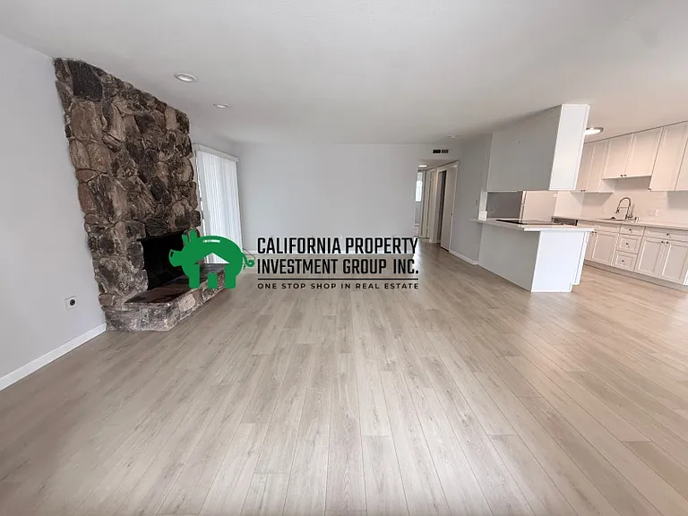 5422 Marconi Ave #5422 — Photo 6