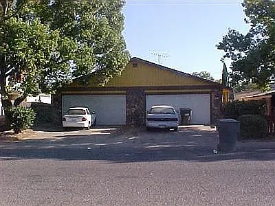 2 bed, 1850 sqft, $2,000 — Photo 1