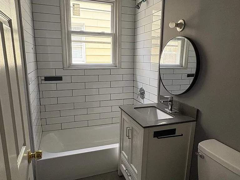 329 Ashton Ave #L2 — Photo 6