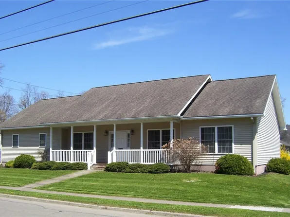 81 Birdsall St, Norwich, NY 13815