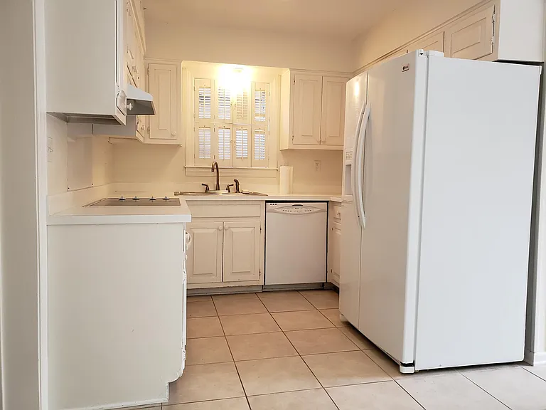 1505 Eastmoreland Ave — Photo 4