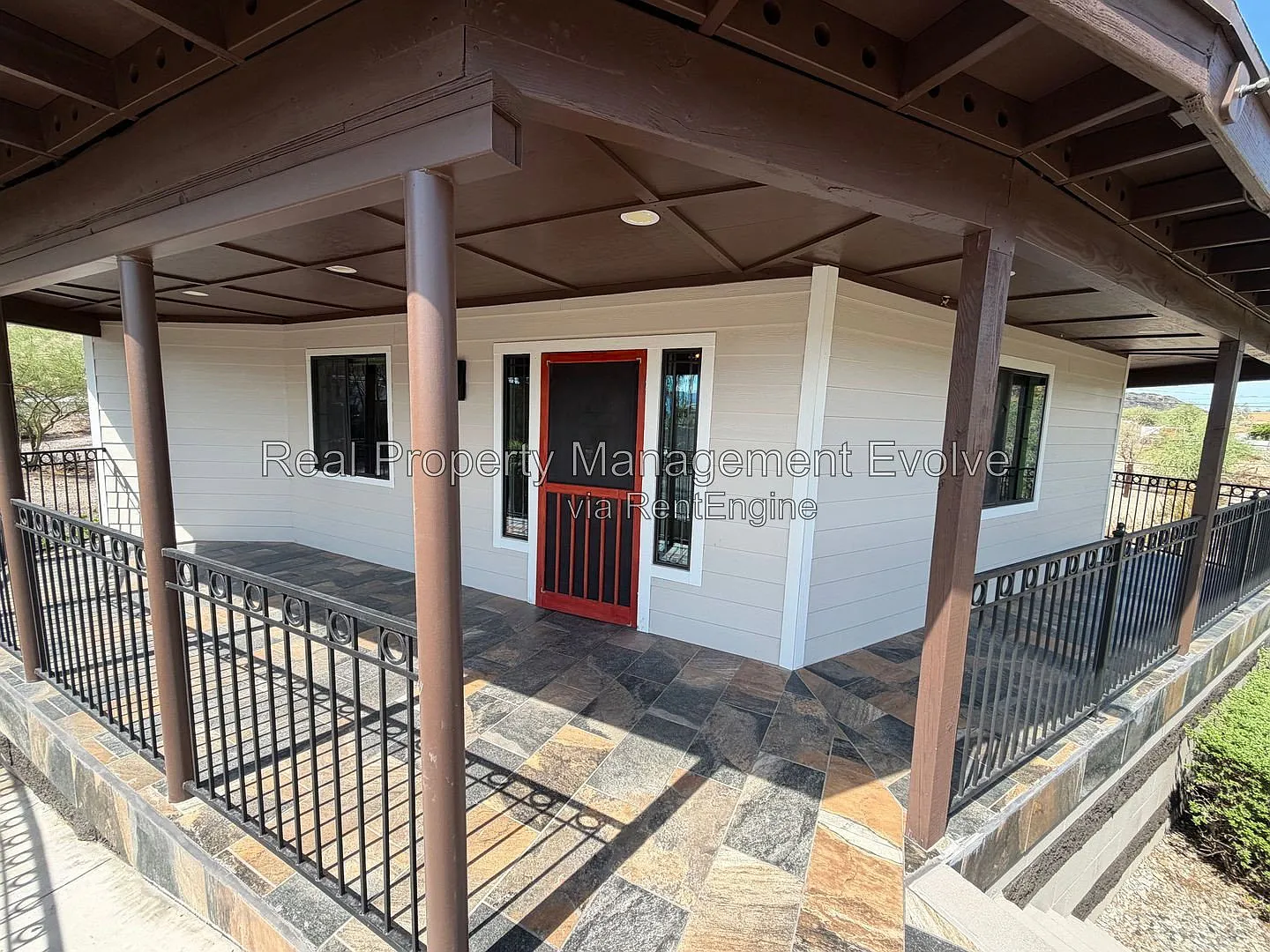 2 bed, 2.0 bath, 983 sqft, $2,100 — Photo 1