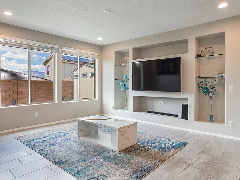 11439 Manzano Vista Ave SE — Photo 9