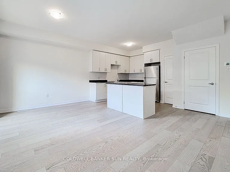 82 Pinot Cres — Photo 6