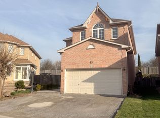 43 Houndsbrook Cres E, Markham, ON L3P 7X9
