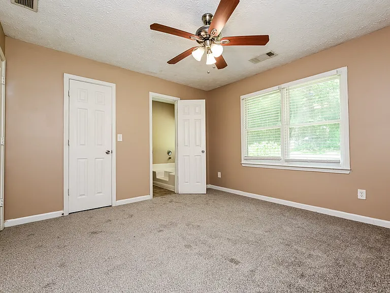 160 Willow Shoals Dr — Photo 7
