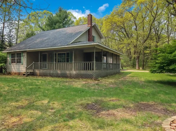 1924 Ramona Dr, Manistee, MI 49660