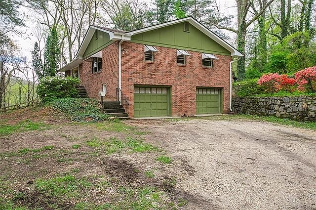 1st image of 2150 Woodridge Dr