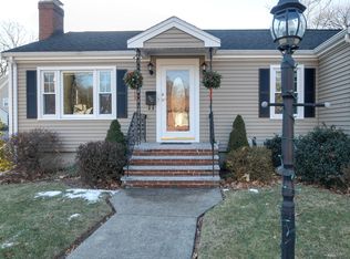 90 Hurd St, Lynn, MA 01905
