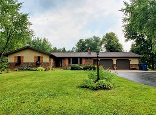 N6983 Kirschner Rd, Shiocton, WI 54170