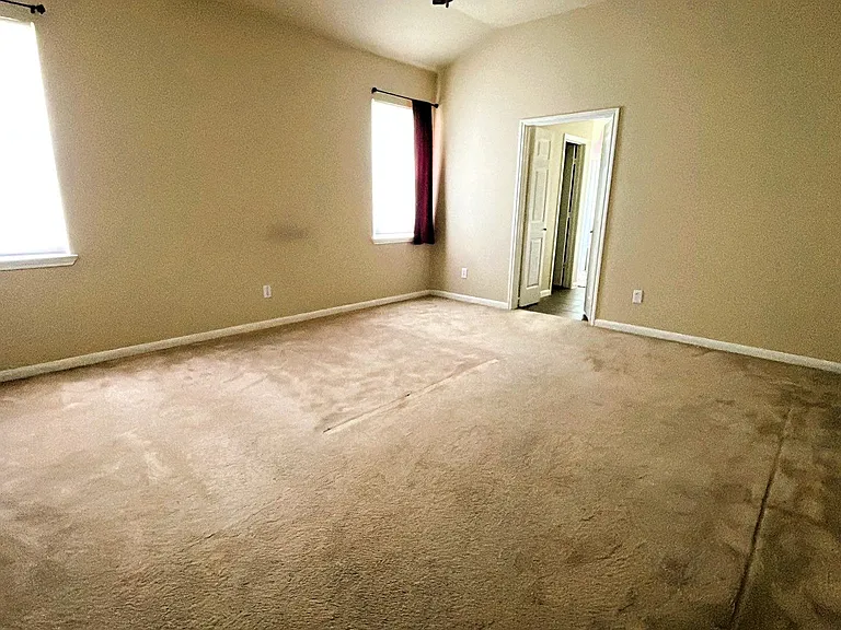 1014 Spring Lakes Haven Dr — Photo 13