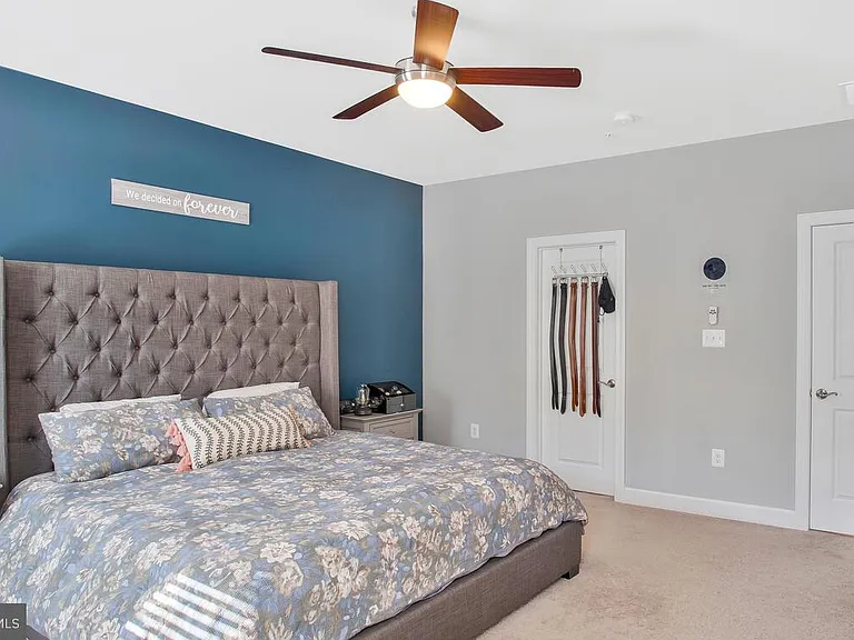 130 Capital Ct — Photo 26
