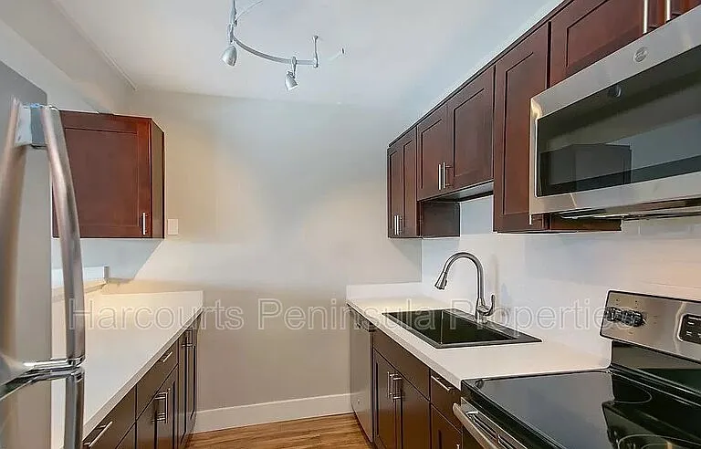 1142 Wheaton Way — Photo 6