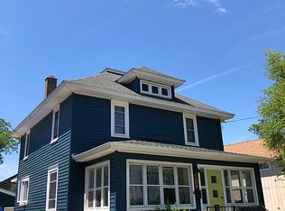 617 Grand Ave, Mukwonago, WI 53149