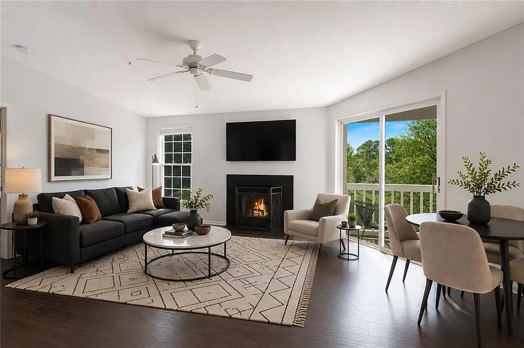 2 bed, 2.0 bath, 1128 sqft, $1,600 — Photo 1