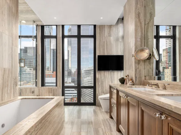 143 Reade Street image 14 of 29