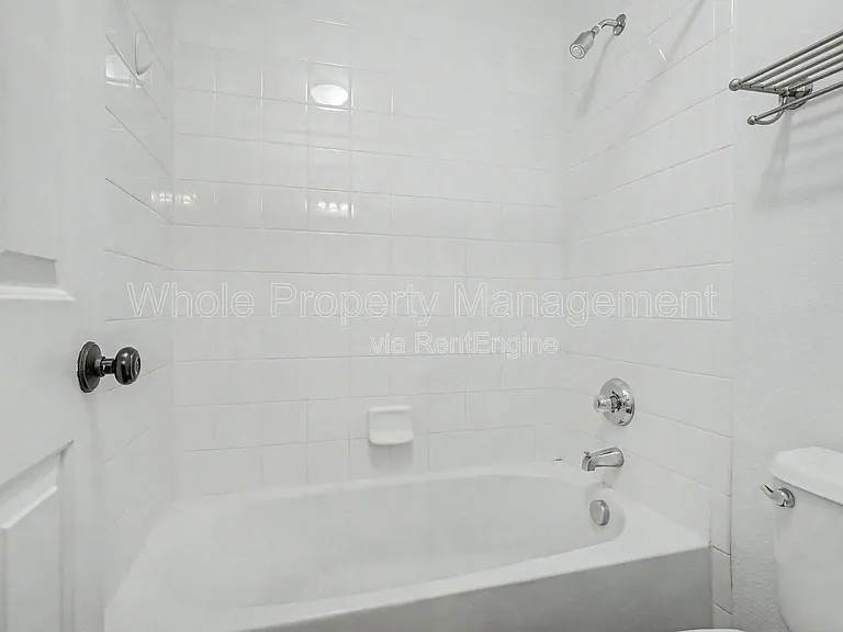 3884 Red Deer Trl — Photo 26