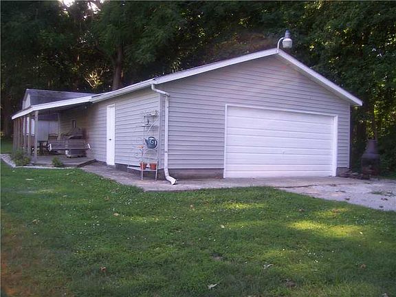 3 car garage with work shop