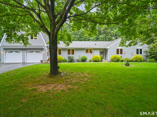 8 Thomas Drive, Tolland, CT 06084