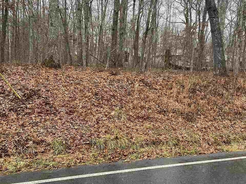1st image of 140 Ivy Brook Ln