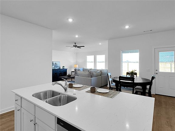 7th image of this home