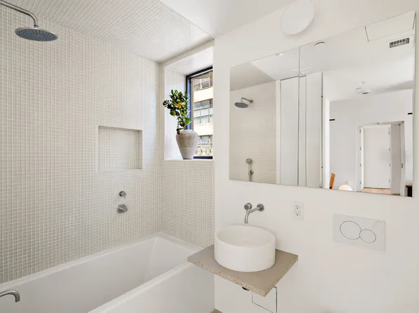 9 Chapel Street image 23 of 33