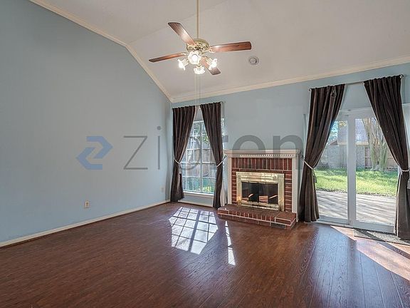 4th image of 16023 Gladebrook Glen Ln