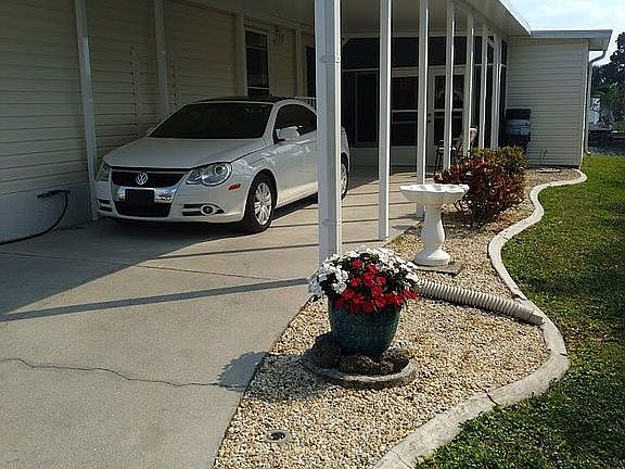 3rd image of 751 Hollyhill Ct