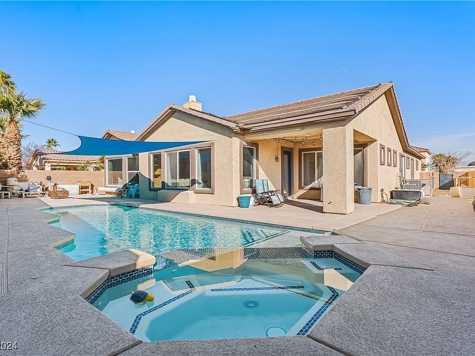 1st image of 10701 La Crescenta Ct