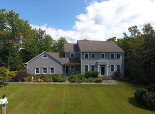 650 Robinson Rd, Hinsdale, MA 01235