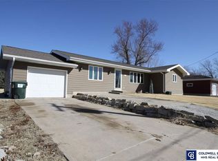 2012 Dimery Ave, Beaver Crossing, NE 68313