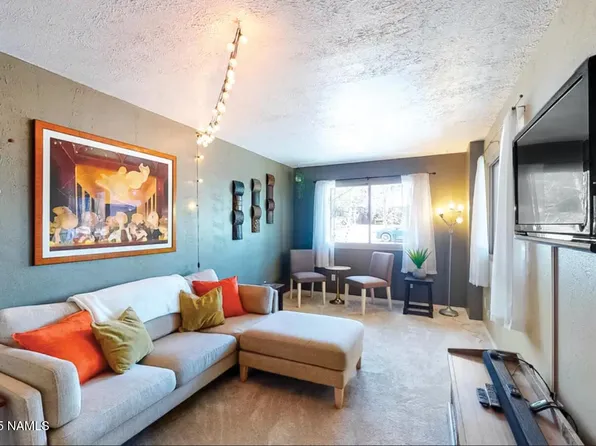 6676 N Snowflake Dr, Flagstaff, AZ 86004