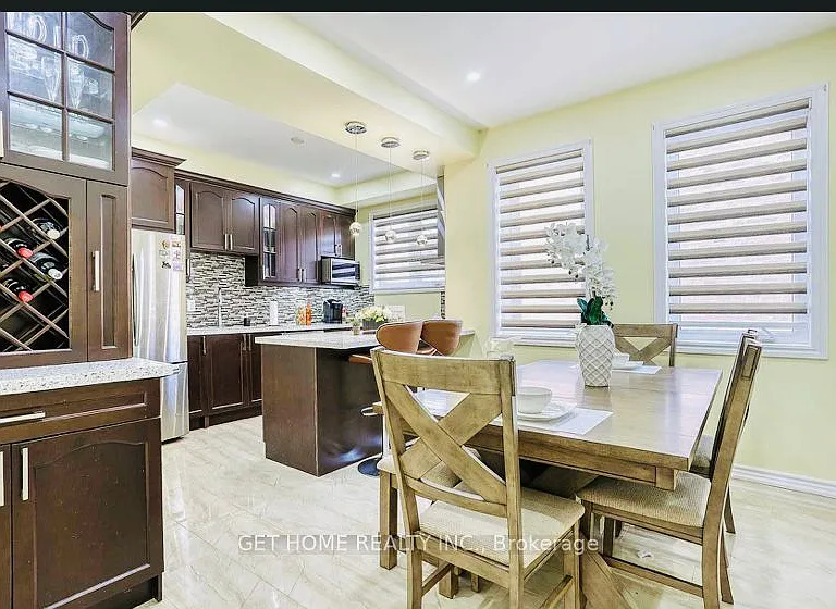26 Sprucewood Rd — Photo 8