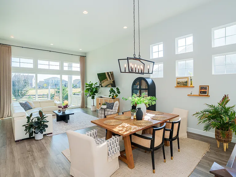 3208 Carabiner St — Photo 4