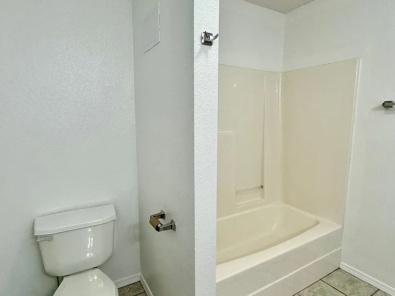 20601 Sedalia Rd — Photo 8