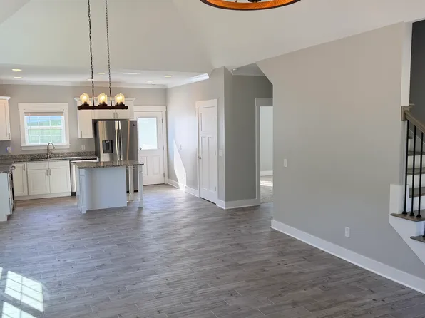 191 Eastview Cove Dr, Cleveland, TN