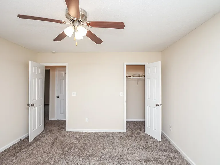 43 Thorn Thicket Way — Photo 9