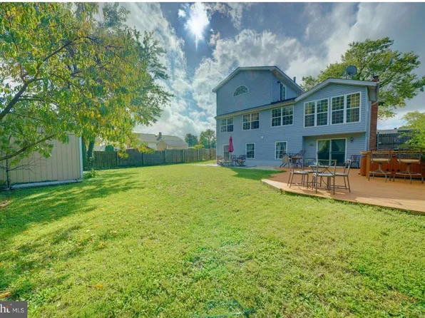 7513 Saffron Ct, Hanover, MD 21076