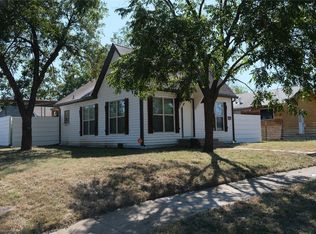 901 Tennessee St, Graham, TX 76450