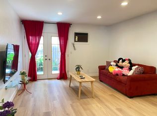 7672 Amazon Dr APT 2, Huntington Beach, CA 92647