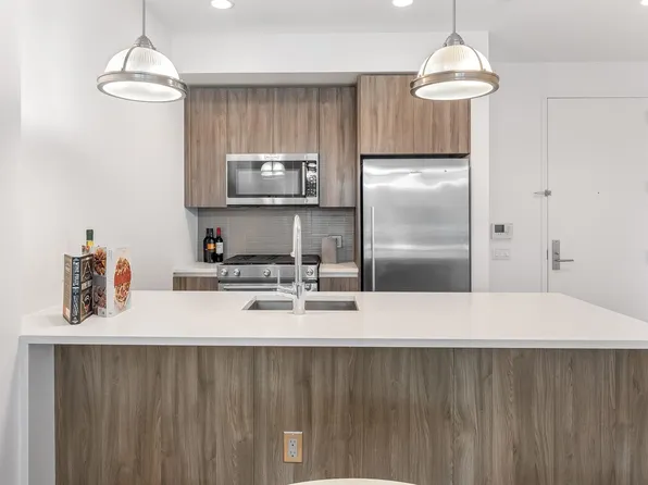 148 1st Street image 15 of 204