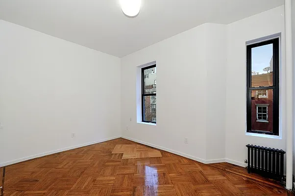 Rented by Aether Property Group | media 28