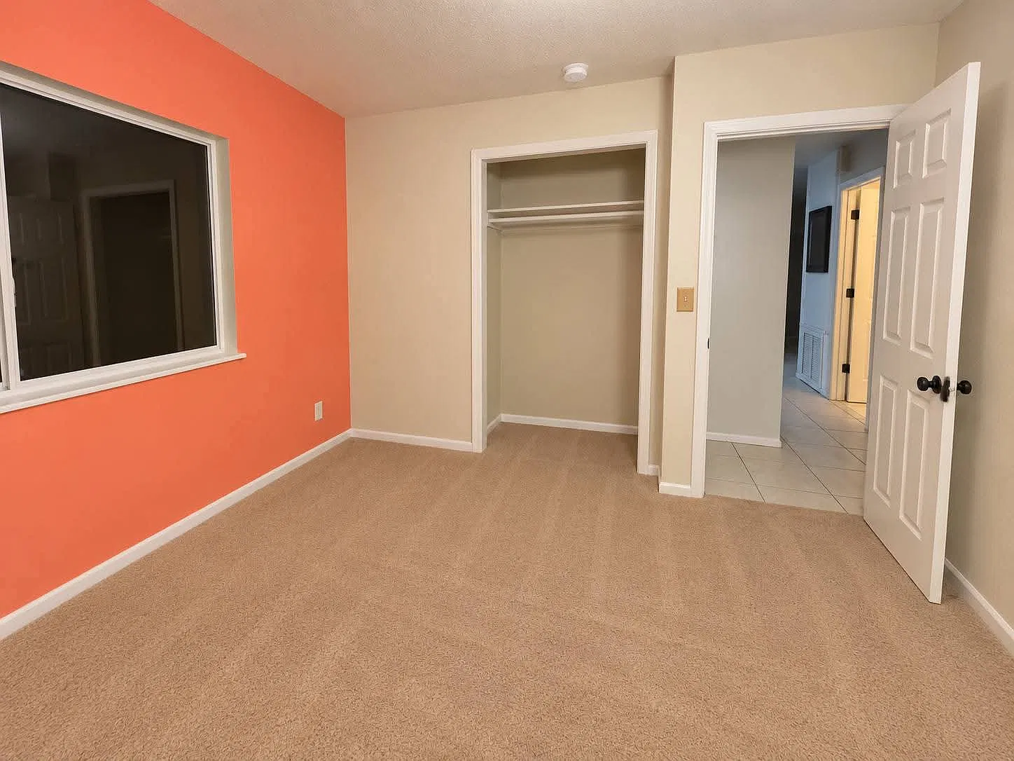 2 bed, 1234 sqft, $1,895 — Photo 4