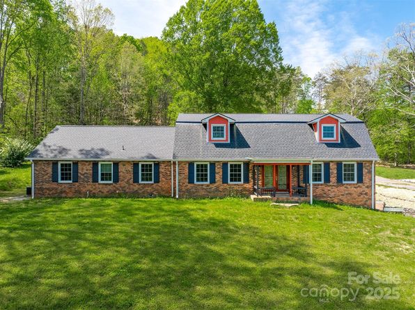 697 Wilson Valley Dr, Marion, NC 28752