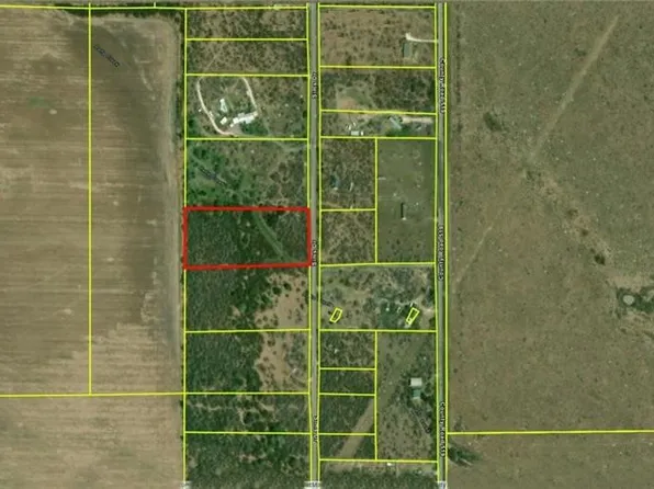 8286 Sims Dr, Skidmore, TX 78389