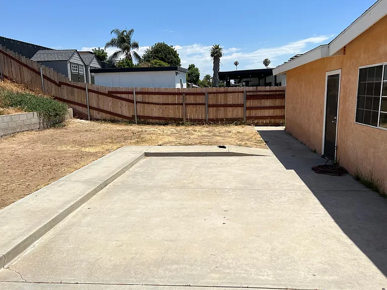 1129 Ocala Ave — Photo 11